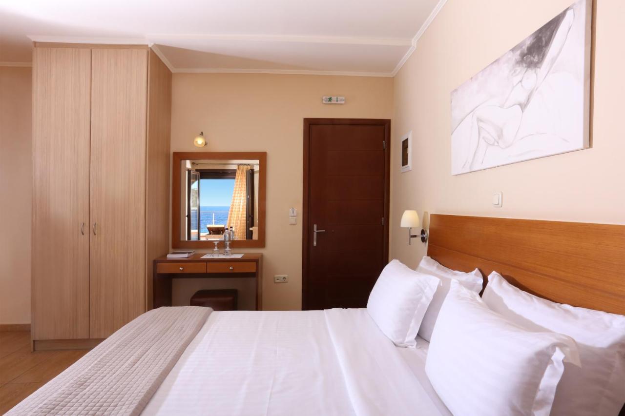 Faros Luxury Suites Marathopoli Exteriér fotografie