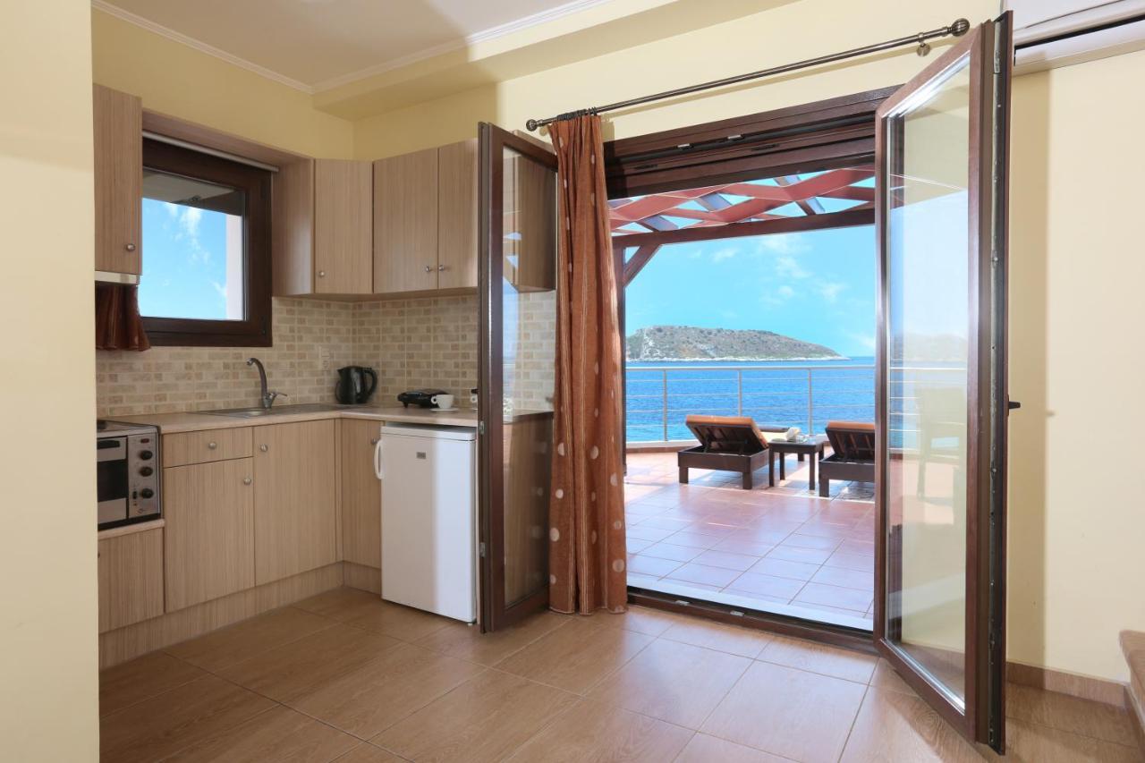 Faros Luxury Suites Marathopoli Exteriér fotografie