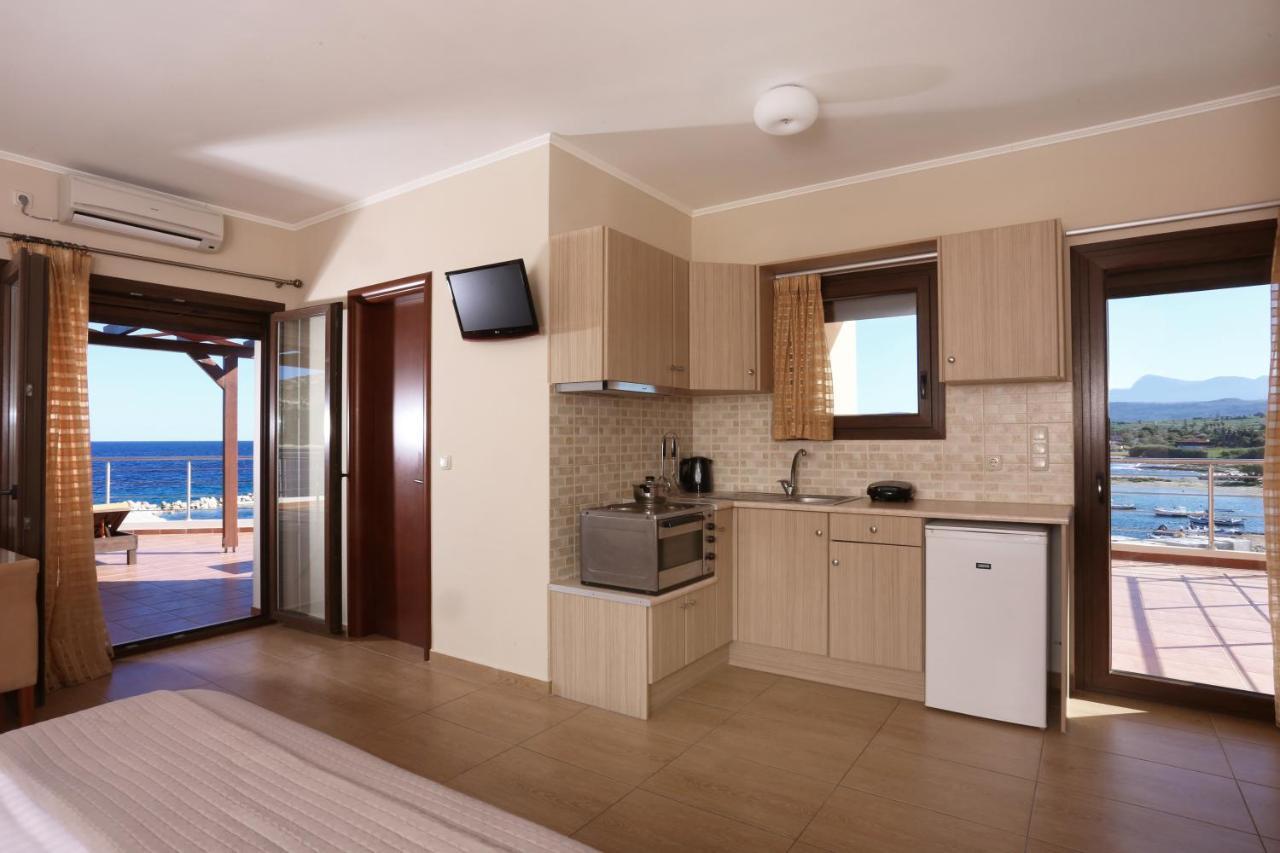 Faros Luxury Suites Marathopoli Exteriér fotografie