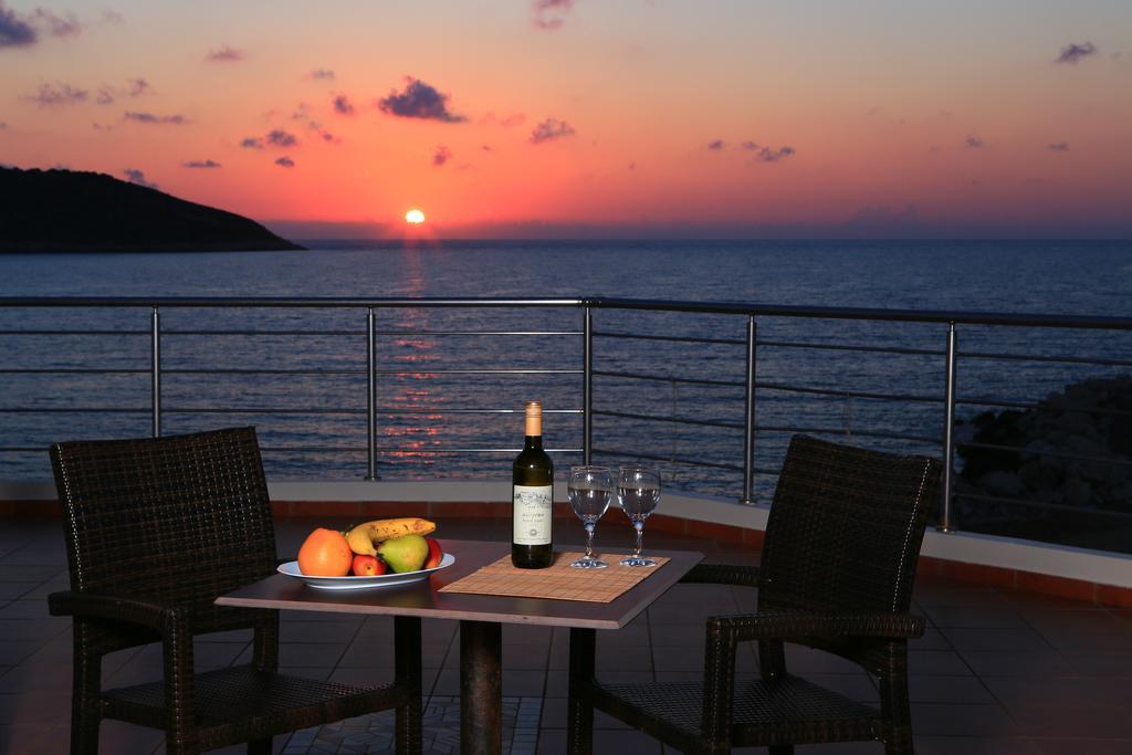 Faros Luxury Suites Marathopoli Exteriér fotografie