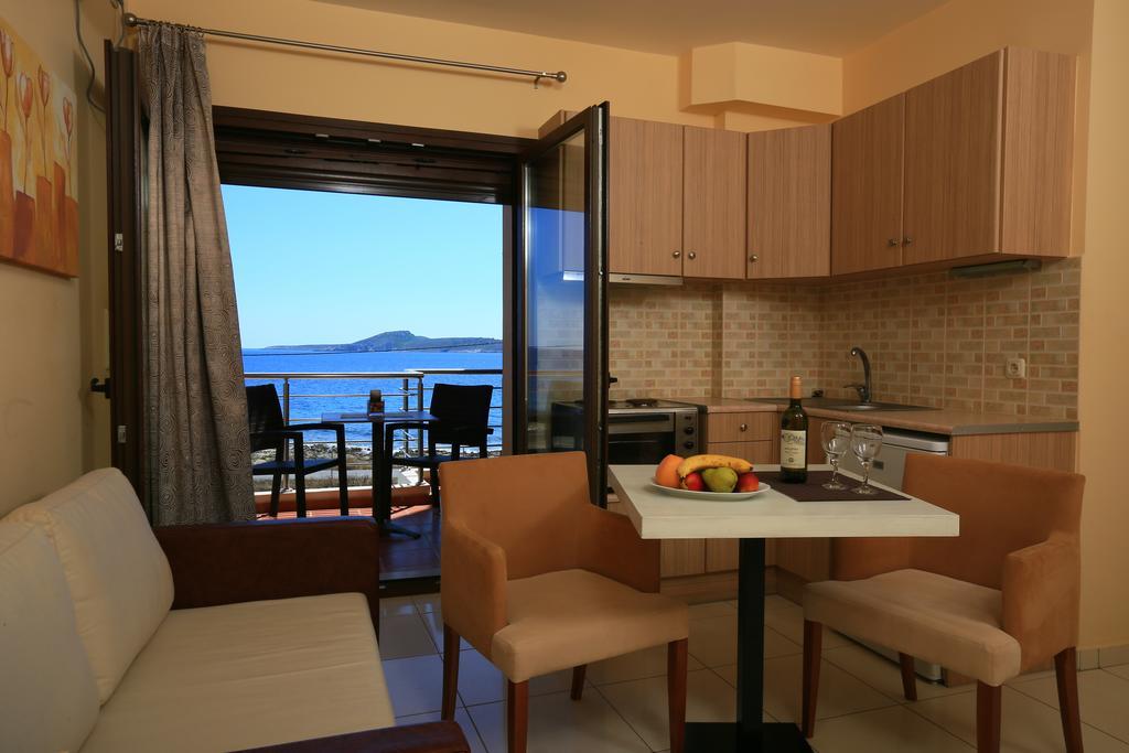 Faros Luxury Suites Marathopoli Exteriér fotografie