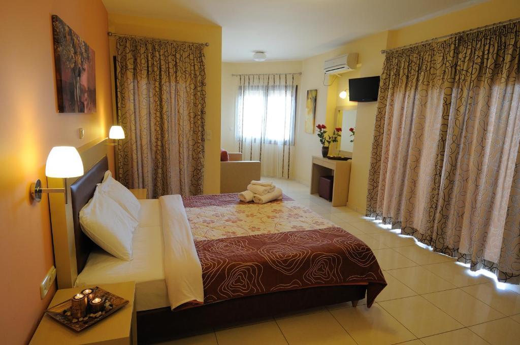 Faros Luxury Suites Marathopoli Exteriér fotografie