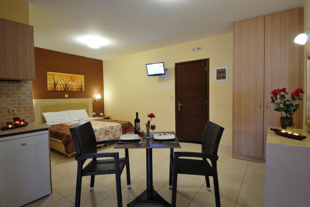 Faros Luxury Suites Marathopoli Exteriér fotografie