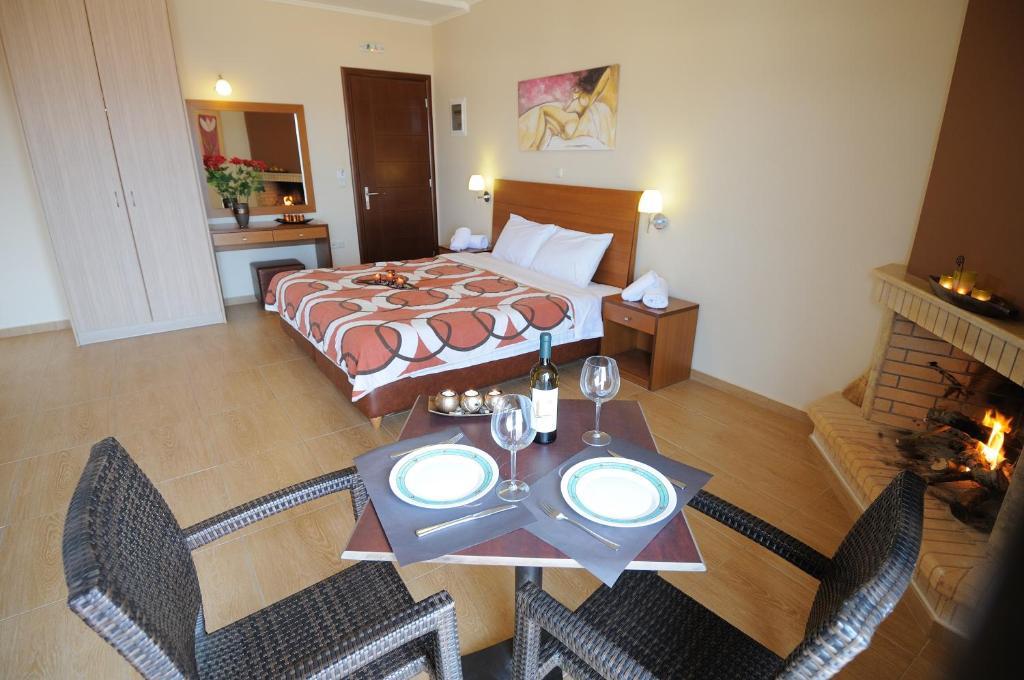 Faros Luxury Suites Marathopoli Exteriér fotografie