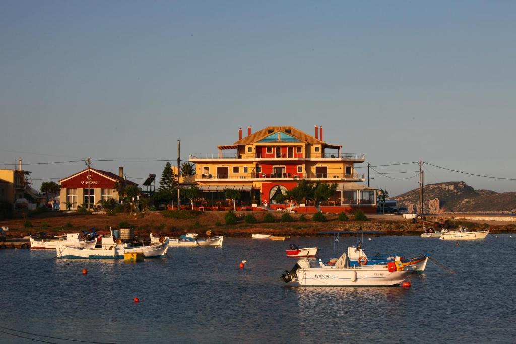 Faros Luxury Suites Marathopoli Exteriér fotografie